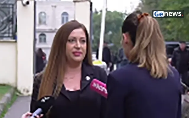 გიგა ავალიანის მკვლელობის საქმეზე დაკავებული ნია იმნაძის დედა პროკურორს სიტყვიერად დაუპირისპირდა
