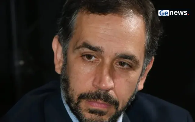 იტალიელი სენატორი სენსი ხოშტარიას და ამაღლობელის გათავისუფლებას ითხოვს