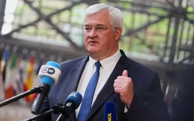 სიბიგა ტრამპს: ზელენსკის უკრაინელი ხალხის მხარდაჭერა აქვს