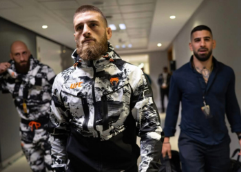 ცნობილი ხდება, რა თანხა გამოიმუშავა ალექსანდრე თოფურიამ ყაზახი მეტოქის დამარცხებით