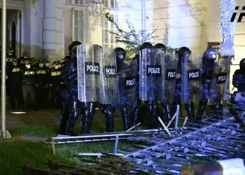 სდსს-ს თანამშრომელი – 4 ოქტომბრის აქციის დღეს, მომიტინგეები აგრესიულად მოვიდნენ პრეზიდენტის სასახლესთან, გვაგინებდნენ, გვლანძღავდნენ, ორჯერ მომხვდა ფეხი – არცერთი ბრალდებული არ მეცნობა