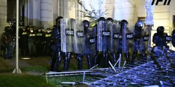 სდსს-ს თანამშრომელი – 4 ოქტომბრის აქციის დღეს, მომიტინგეები აგრესიულად მოვიდნენ პრეზიდენტის სასახლესთან, გვაგინებდნენ, გვლანძღავდნენ, ორჯერ მომხვდა ფეხი – არცერთი ბრალდებული არ მეცნობა