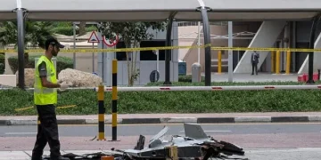 დუბაიში აფეთქებების ხმები ისმოდა – ქალაქის ცენტრში შენობა დაზიანდა